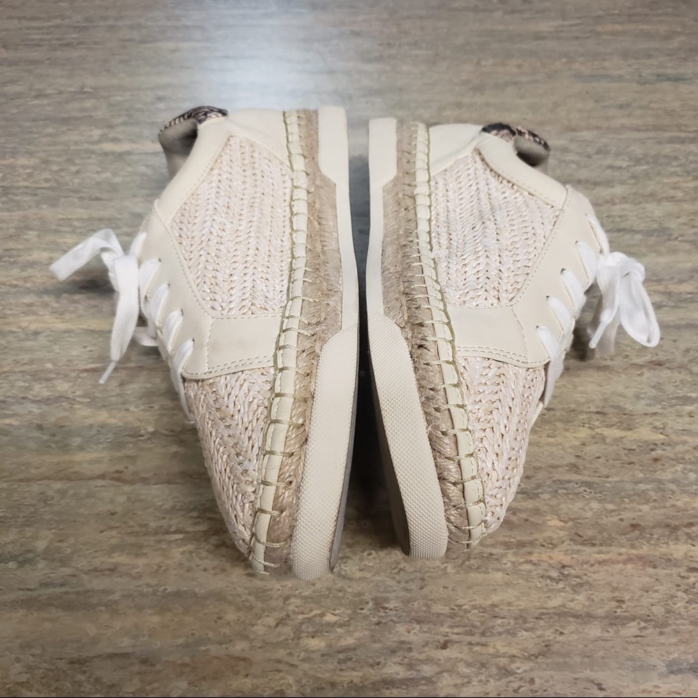 Universal Thread Shoes - image 3